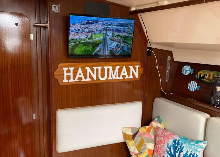 Bateau-hôtel Charming Sailboat