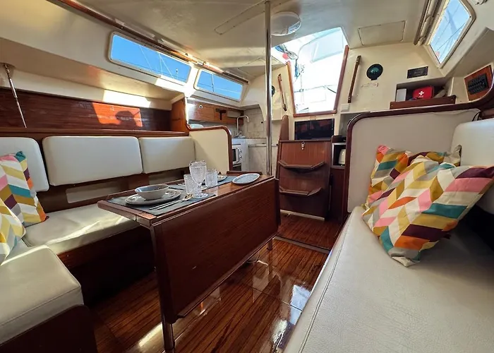 Botel Charming Sailboat