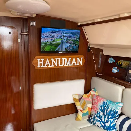 Ботель Charming Sailboat